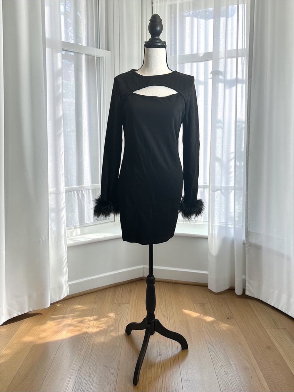 NWT Vampy Goth LBD Cutout Bodycon Party Mini Dress • Fluffy Trim Cuffs Large